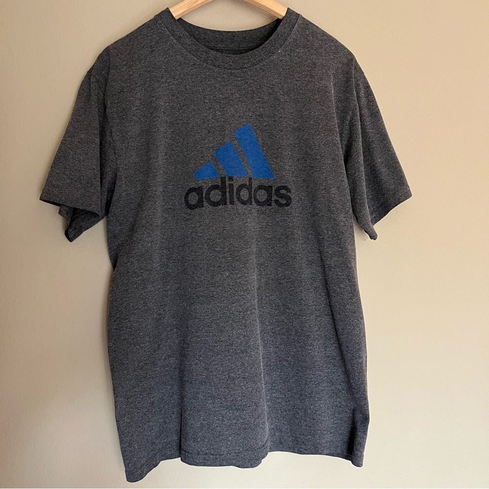 adidas Men’s Grey Short Sleeve T-Shirt Small